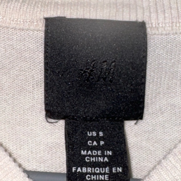 H&M cream sweater, worn once! - Picture 3 of 3